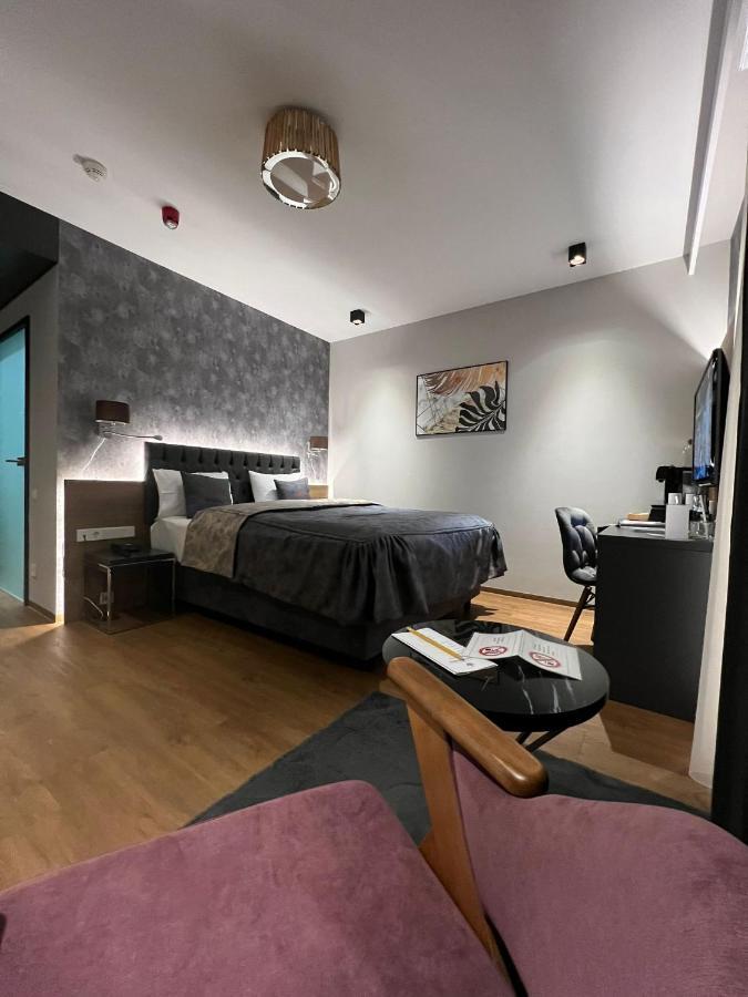 Design Hotel Winterrot Karlsruhe Bagian luar foto