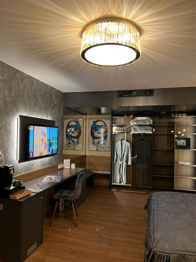 Design Hotel Winterrot Karlsruhe Bagian luar foto